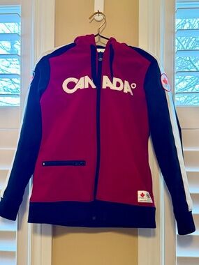 Hudson's Bay Company 2010 Women's Olympic Jacket -Med